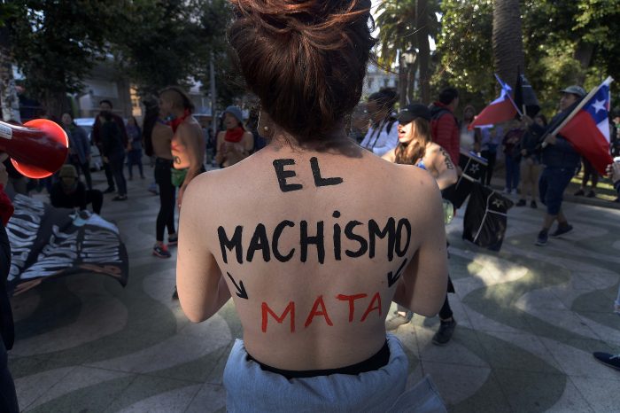 Encuesta Amuch: una de cada dos mujeres se siente vulnerable en el espacio público Encuesta Amuch: una de cada dos mujeres se siente vulnerable en el espacio público