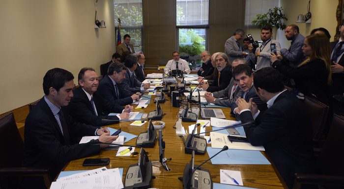 Comisión Mixta despachó Presupuesto 2020 y adelantó para diciembre el aumento de pensiones del Pilar Solidario Comisión Mixta despachó Presupuesto 2020 y adelantó para diciembre el aumento de pensiones del Pilar Solidario