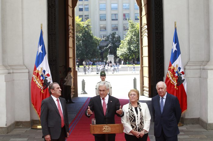 Llamado a Bachelet y reuniones con Frei y Lagos: las gestiones de Piñera en medio de la crisis Llamado a Bachelet y reuniones con Frei y Lagos: las gestiones de Piñera en medio de la crisis