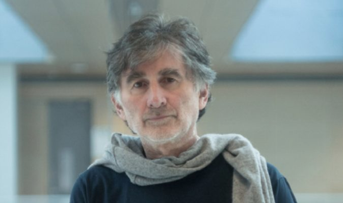 El matemático que increpó al ministro de Ciencias: “Mientras el país se incendiaba, seguía con su discurso de más presupuesto y que hay que llevar la ciencia a la gente” El matemático que increpó al ministro de Ciencias: “Mientras el país se incendiaba, seguía con su discurso de más presupuesto y que hay que llevar la ciencia a la gente”