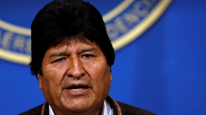 Evo Morales renuncia a la presidencia de Bolivia tras casi 14 años en el poder Evo Morales renuncia a la presidencia de Bolivia tras casi 14 años en el poder