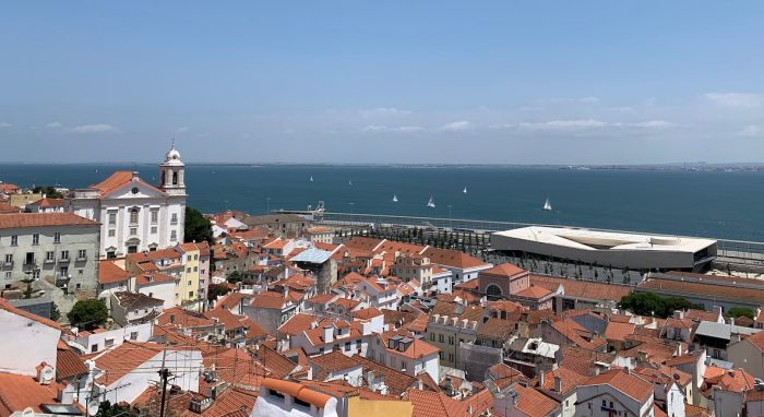 Lisboa: colores, arquitectura y exquisita gastronomía a un muy buen precio Lisboa: colores, arquitectura y exquisita gastronomía a un muy buen precio
