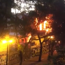 Incendio afecta construcción del GAM por el sector de la calle Villavicencio
