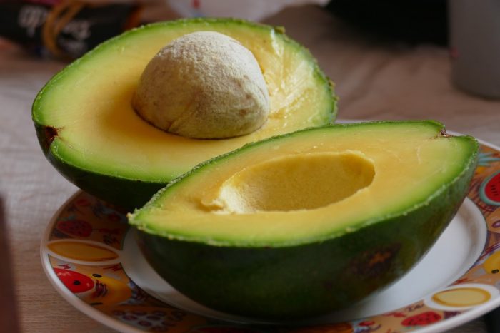 Una palta al día ayuda a disminuir el colesterol “malo” Una palta al día ayuda a disminuir el colesterol “malo”