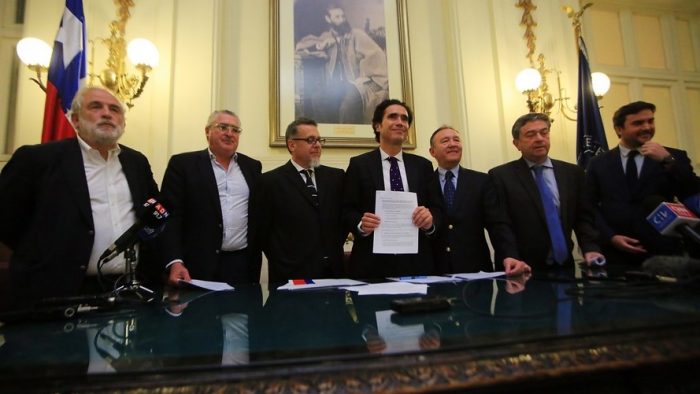 “Marco de entendimiento” en Reforma Tributaria se inscribe como el primer logro del diálogo entre Gobierno y oposición