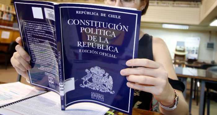 Las mujeres y el proceso constituyente en Chile Las mujeres y el proceso constituyente en Chile