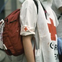INDH se quedó corto: Cruz Roja cifra en 2.500 los heridos durante las protestas en Chile