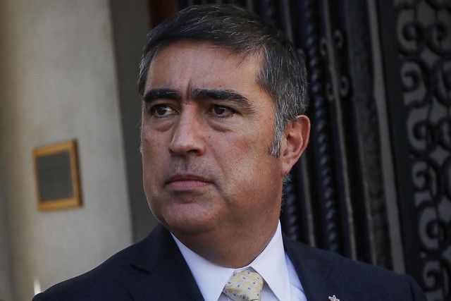 “Esa caricatura que se hace con la campaña del terror yo no la comparto”: Desbordes responde críticas de Carlos Larraín por manejo en el proceso constituyente