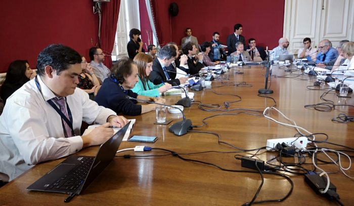 Gobierno baja un par de cambios al Museo de la Democracia y admite que por crisis revisará guión del polémico recinto Gobierno baja un par de cambios al Museo de la Democracia y admite que por crisis revisará guión del polémico recinto