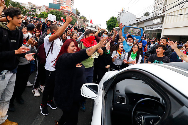 Más detractores destacados para “el que baila pasa” Más detractores destacados para “el que baila pasa