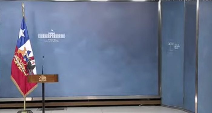 Vacío de poder: discurso improvisado muestra al Presidente Piñera sin margen ante la grave crisis social Vacío de poder: discurso improvisado muestra al Presidente Piñera sin margen ante la grave crisis social