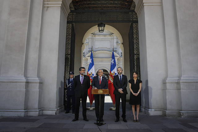 Piñera cita al Consejo de Seguridad Nacional en plena crisis social y retoma como prioridad el control del orden público con 10 medidas