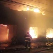 Incendio consume por completo sede de la UDI en Talca