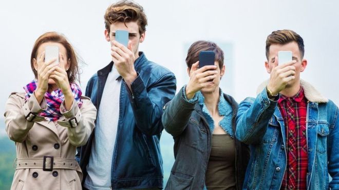 “Pánico y descompostura”, los síntomas que manifiestan cada vez más jóvenes “adictos” a los teléfonos móviles