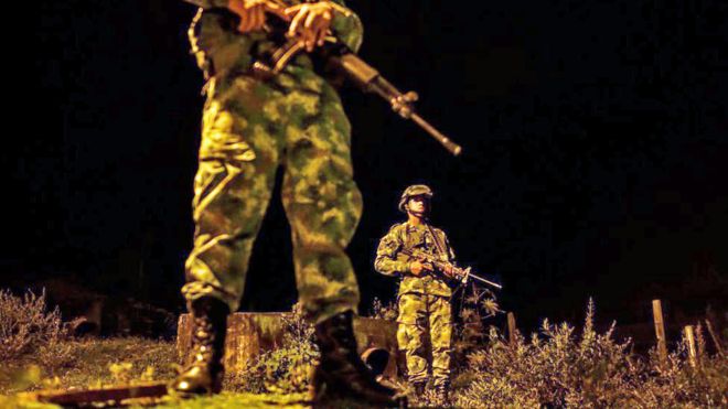 Falsos positivos en Colombia: el hallazgo de una fosa común que revive el fantasma de las ejecuciones extrajudiciales Falsos positivos en Colombia: el hallazgo de una fosa común que revive el fantasma de las ejecuciones extrajudiciales
