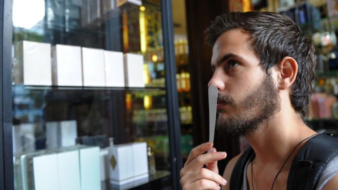 Cómo los millennials están transformando la industria de los perfumes Cómo los millennials están transformando la industria de los perfumes