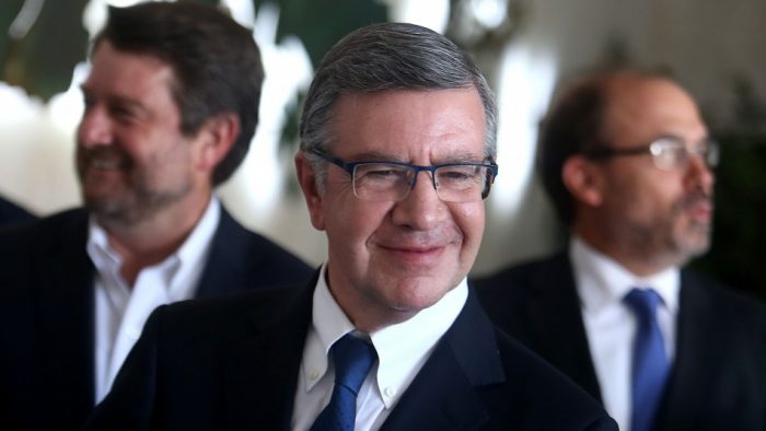Lavín y su estratégica decisión de supervivencia política Lavín y su estratégica decisión de supervivencia política