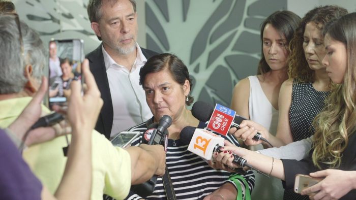 Senador Girardi pide máximas sanciones contra la Clínica Dávila por no respetar Ley de Urgencia Senador Girardi pide máximas sanciones contra la Clínica Dávila por no respetar Ley de Urgencia