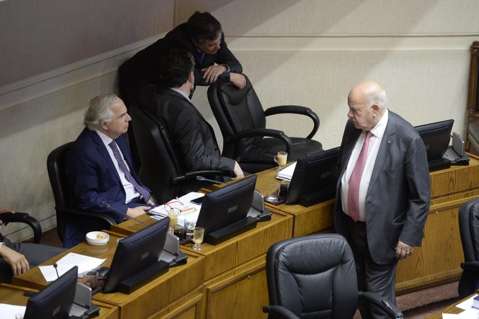 Diputado Mirosevic llama a Insulza a inhabilitarse si aún tiene dudas sobre voto contra acusación constitucional contra Chadwick Diputado Mirosevic llama a Insulza a inhabilitarse si aún tiene dudas sobre voto contra acusación constitucional contra Chadwick