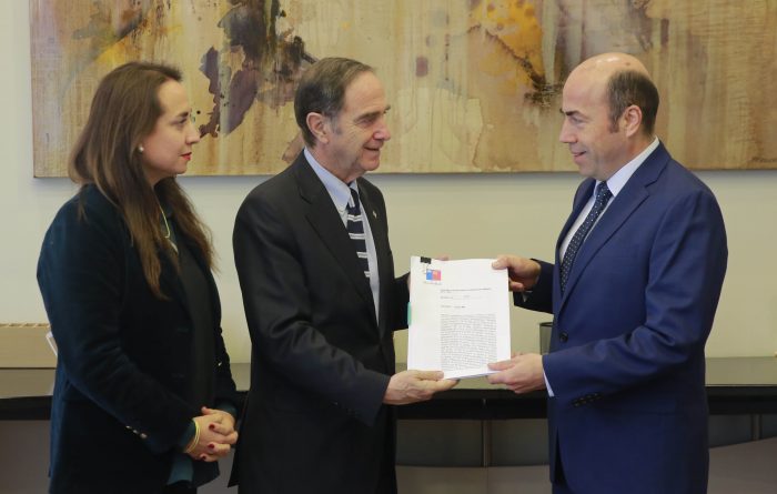 Contraloría toma razón y entra en vigencia primer Plan Nacional de Derechos Humanos Contraloría toma razón y entra en vigencia primer Plan Nacional de Derechos Humanos