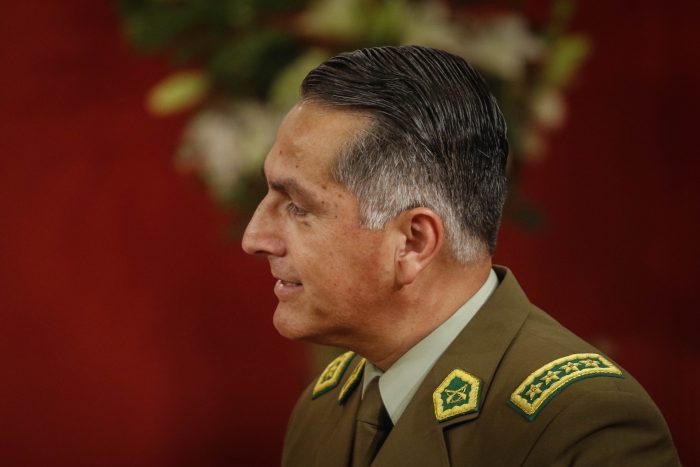 ¿Es posible la refundación de Carabineros con Rozas de general director? ¿Es posible la refundación de Carabineros con Rozas de general director?