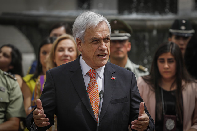 Sin ceder un centímetro: Piñera blinda a Rozas, insiste en intervención extranjera y que cambio al modelo es seguir el camino de Venezuela Sin ceder un centímetro: Piñera blinda a Rozas, insiste en intervención extranjera y que cambio al modelo es seguir el camino de Venezuela