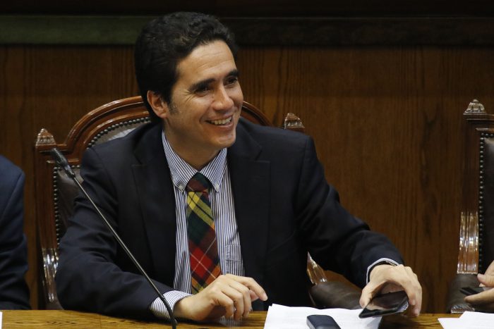 Cámara de Diputados despachó al Senado reajuste al sector público con las mejoras propuestas por el Gobierno Cámara de Diputados despachó al Senado reajuste al sector público con las mejoras propuestas por el Gobierno