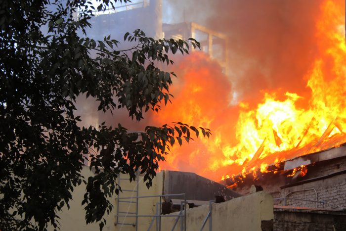 Diputada Marzán emplaza al ministro Blumel a explicar protocolos de Carabineros que terminaron con incendio en el Cine Arte Alameda Diputada Marzán emplaza al ministro Blumel a explicar protocolos de Carabineros que terminaron con incendio en el Cine Arte Alameda