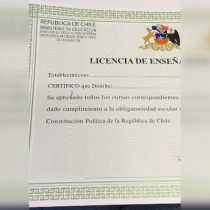 El grosero error ortográfico en certificados escolares que envió la municipalidad de Santiago