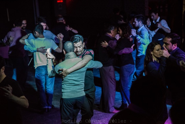 Tango Queer Santiago: rompiendo paradigmas por medio del baile Tango Queer Santiago: rompiendo paradigmas por medio del baile