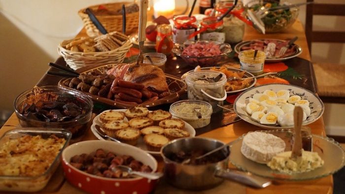 Cenas de fin de año: ¿qué tener en cuenta para lucirse en estas fiestas? Cenas de fin de año: ¿qué tener en cuenta para lucirse en estas fiestas?