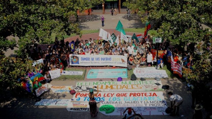 Por los derechos de la naturaleza en el Chile de la dignidad Por los derechos de la naturaleza en el Chile de la dignidad
