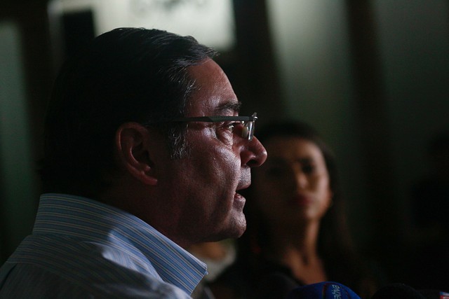 Nueva denuncia contra Guevara: revelan que Anglo American donó más de $282 millones a la Corporación Cultural de Lo Barnechea cuando era alcalde Nueva denuncia contra Guevara: revelan que Anglo American donó más de $282 millones a la Corporación Cultural de Lo Barnechea cuando era alcalde