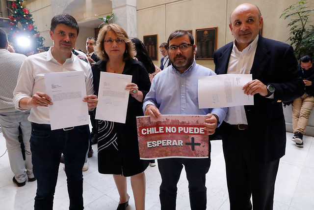 Enero se viene rudo para el Gobierno de Piñera: Cámara aprueba interpelaciones a 3 ministros Enero se viene rudo para el Gobierno de Piñera: Cámara aprueba interpelaciones a 3 ministros