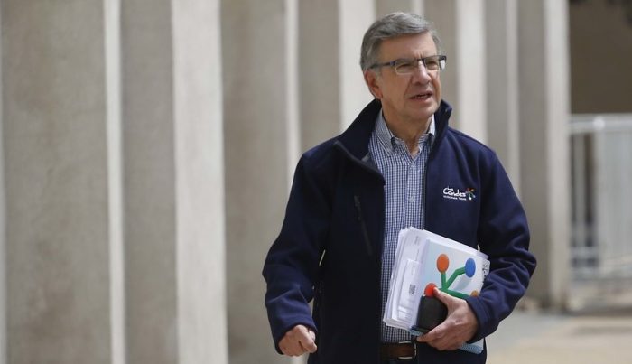 Lavín detalla plan piloto de reapertura del Apumanque: “Si un usuario se acerca demasiado a otro, sonará una alarma” Lavín detalla plan piloto de reapertura del Apumanque: “Si un usuario se acerca demasiado a otro, sonará una alarma”