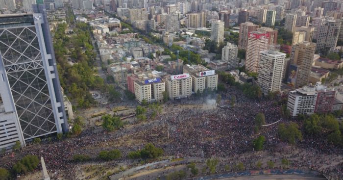 La imperiosa necesidad de construir un nuevo pacto social y territorial para Chile La imperiosa necesidad de construir un nuevo pacto social y territorial para Chile