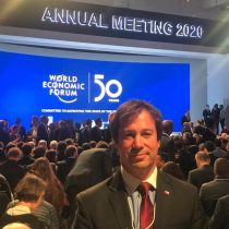 Ministro Palacios desde Suiza: “Aquí nadie puede creer que Chile no esté aprovechando las condiciones económicas internacionales para crecer”