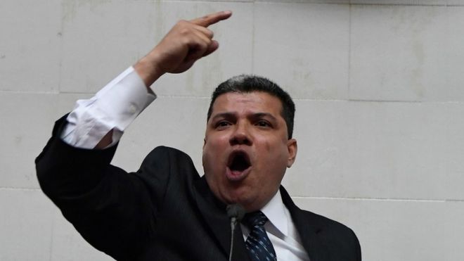 Venezuela: quién es Luis Parra, el polémico diputado que se proclamó “presidente” de la Asamblea Nacional en lugar de Juan Guaidó Venezuela: quién es Luis Parra, el polémico diputado que se proclamó
