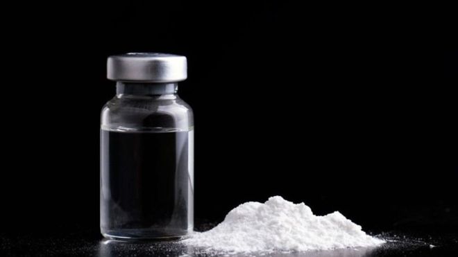 GHB, la peligrosa droga usada por el violador «más prolífico de Reino Unido» para agredir a sus víctimas GHB, la peligrosa droga usada por el violador