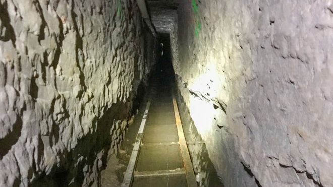 Narcotúnel en Tijuana: así es el pasadizo subterráneo más largo jamás descubierto bajo la frontera entre México y Estados Unidos Narcotúnel en Tijuana: así es el pasadizo subterráneo más largo jamás descubierto bajo la frontera entre México y Estados Unidos