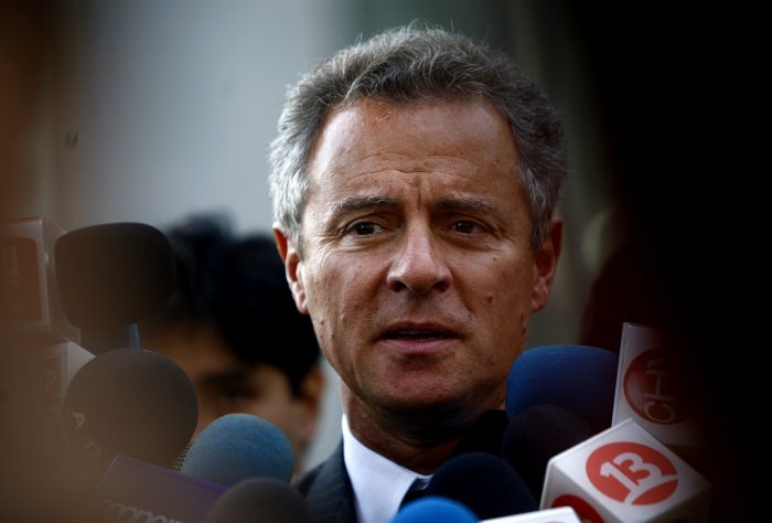 Rector de la UDD propone que las PSU pendientes sean rendidas en “recintos militares” Rector de la UDD propone que las PSU pendientes sean rendidas en