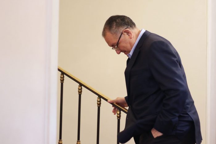 Huenchumilla por sesión del Senado sobre La Araucanía: pide “mea culpa” de los sectores políticos y plantea la restitución de tierras como el “problema de fondo” Huenchumilla por sesión del Senado sobre La Araucanía: pide “mea culpa” de los sectores políticos y plantea la restitución de tierras como el “problema de fondo”