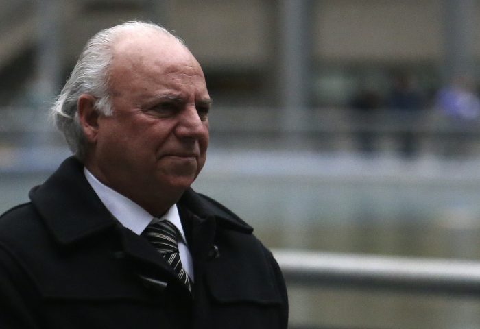 Le llueve sobre mojado a Carabineros: reformalizan a exgeneral Gordon por malversación en unidad de RR.PP. por $75 millones Le llueve sobre mojado a Carabineros: reformalizan a exgeneral Gordon por malversación en unidad de RR.PP. por $75 millones