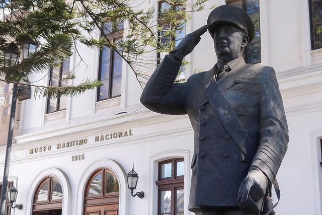 Seguirá intacta: Corte de Apelaciones rechazó recurso que buscaba retirar estatua de José Toribio Merino del Museo Naval de Valparaíso Seguirá intacta: Corte de Apelaciones rechazó recurso que buscaba retirar estatua de José Toribio Merino del Museo Naval de Valparaíso