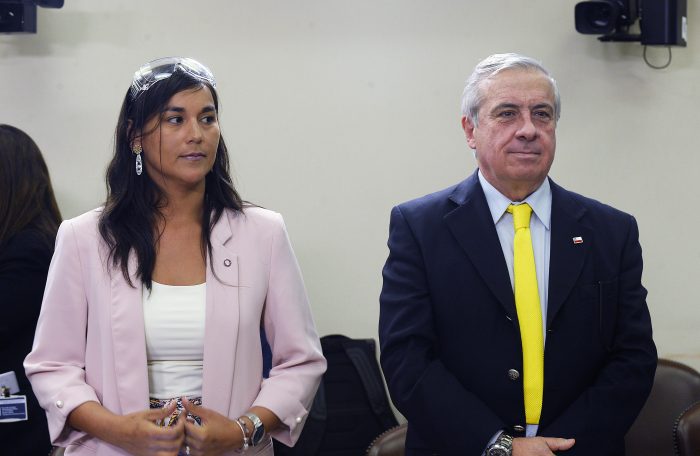 Presidenta del Colegio Médico y “felicitaciones” a Mañalich en la Compin: “Le falta un poquito más de humildad” Presidenta del Colegio Médico y