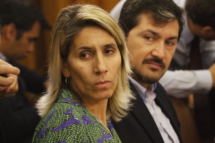 Diputada Érika Olivera presenta proyecto para garantizar transporte público gratis en votaciones Diputada Érika Olivera presenta proyecto para garantizar transporte público gratis en votaciones