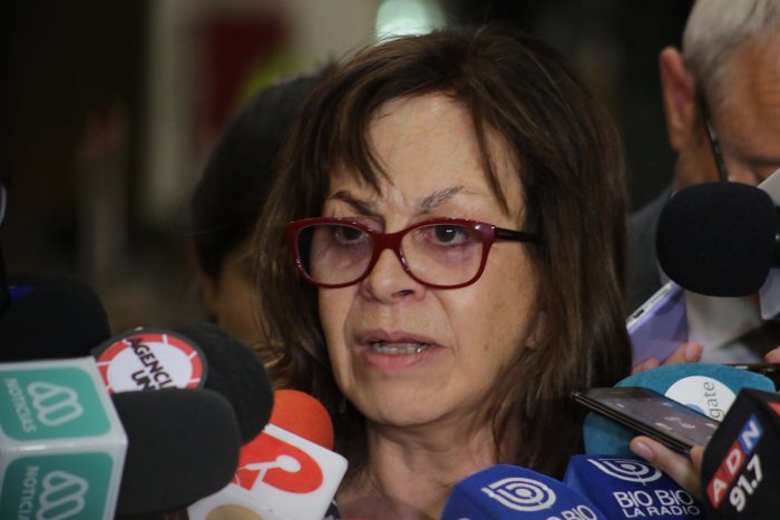 Directora del Demre no descartó rendir pruebas pendientes de la PSU en recintos militares Directora del Demre no descartó rendir pruebas pendientes de la PSU en recintos militares