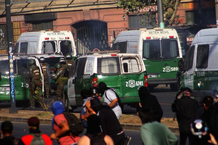 Estrategia del miedo de la UDI: abogado Zapata llama a no usar la violencia como excusa para rechazar el proceso constituyente Estrategia del miedo de la UDI: abogado Zapata llama a no usar la violencia como excusa para rechazar el proceso constituyente