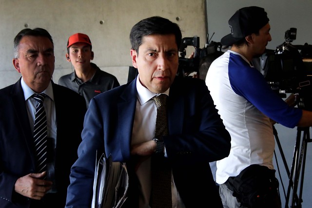 En prisión preventiva fue dejado joven detenido por OS9 de Carabineros en polémico procedimiento En prisión preventiva fue dejado joven detenido por OS9 de Carabineros en polémico procedimiento
