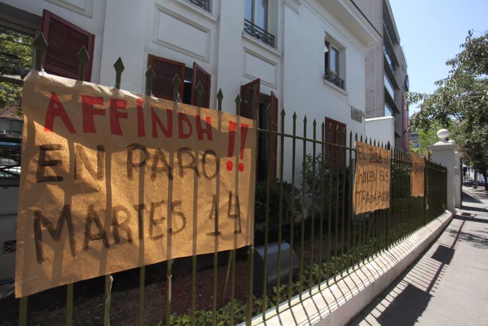 Trabajadores del INDH deponen paro “de advertencia” tras acordar mesa de trabajo con la dirección Trabajadores del INDH deponen paro